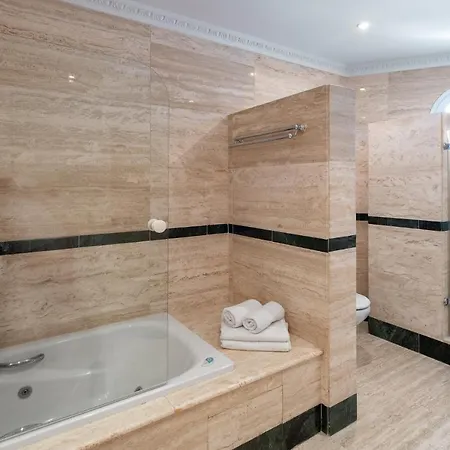 Beachfront With Sea View Apartman Marbella