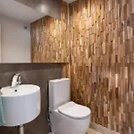아파트 Beachfront With Sea View *